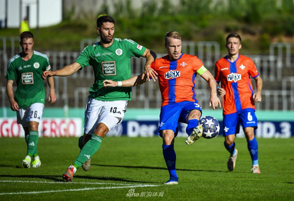 他对球队进 他对球队进