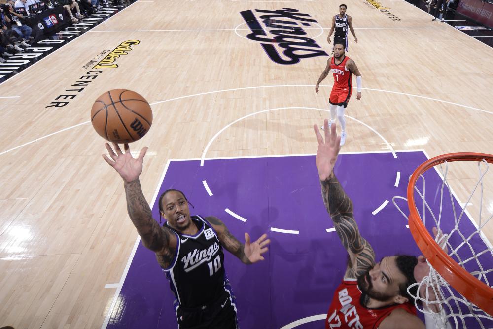 连番猛攻下 连番猛攻下